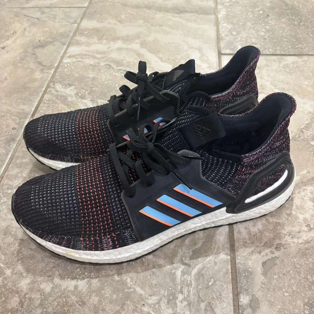 Adidas Ultra Boost‎ 19 Black Glow Sz 12